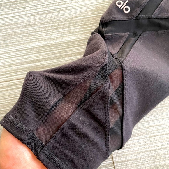 Alo sheer mesh detail leggings capris black - Picture 5 of 8